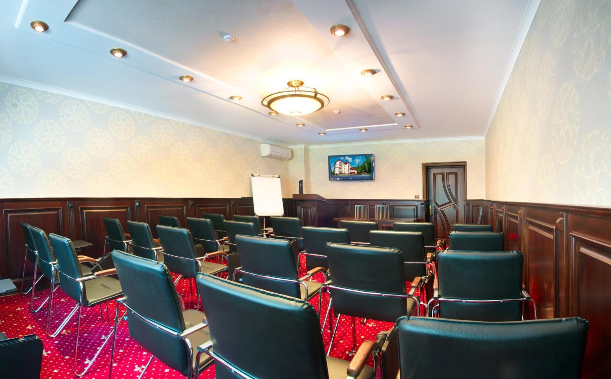 Sherwood Hotel Dovhomosztiszka Kültér fotó