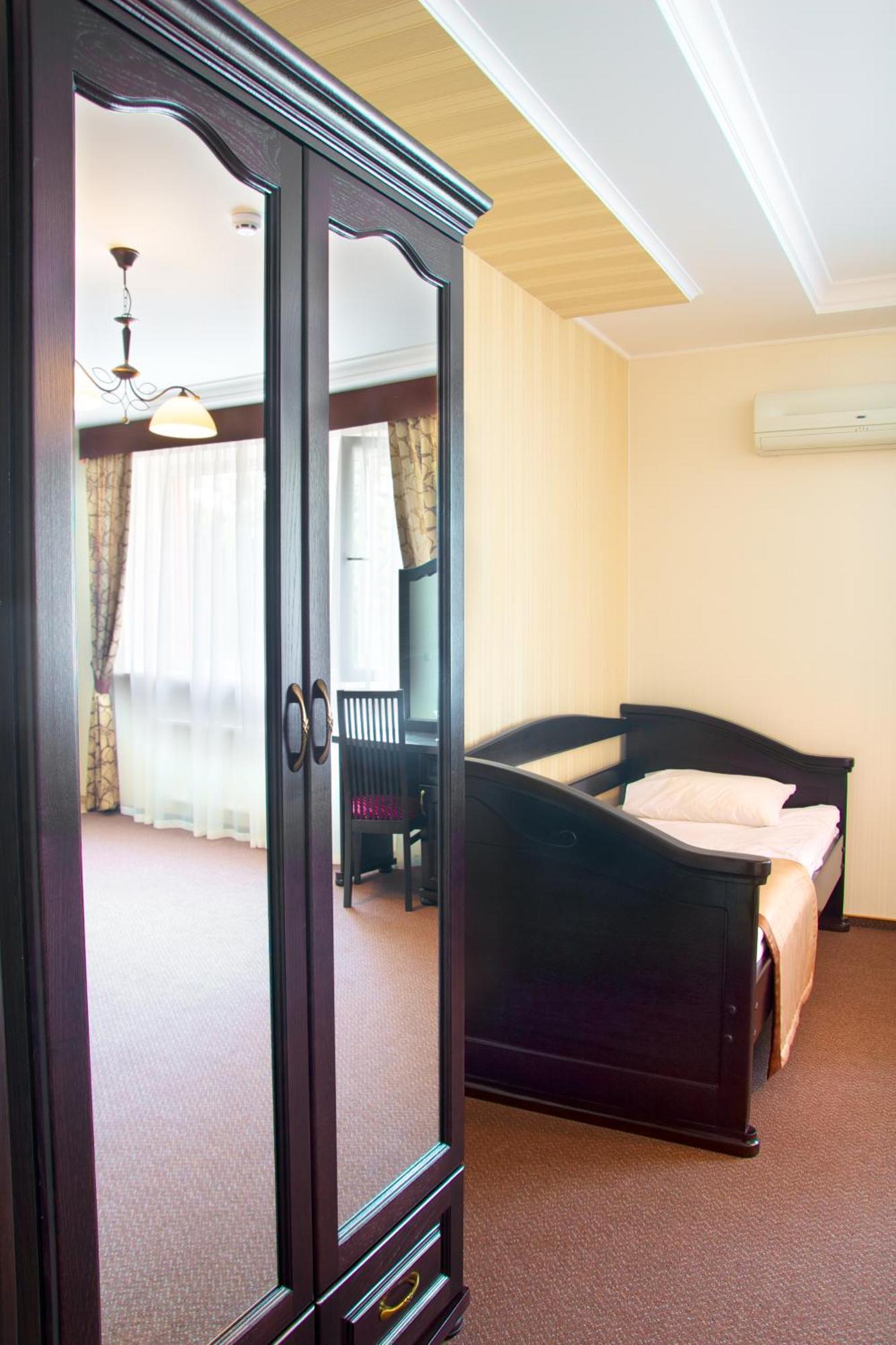 Sherwood Hotel Dovhomosztiszka Szoba fotó