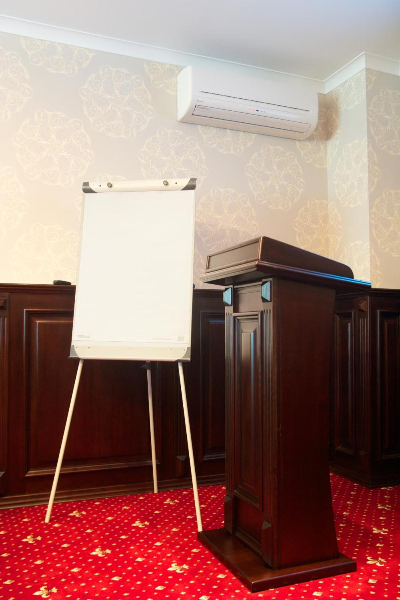 Sherwood Hotel Dovhomosztiszka Kültér fotó