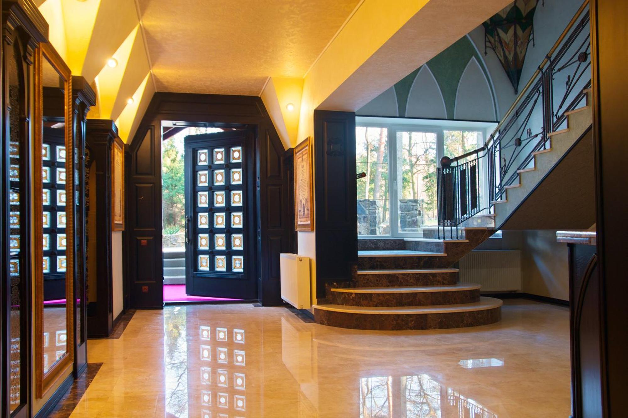 Sherwood Hotel Dovhomosztiszka Kültér fotó