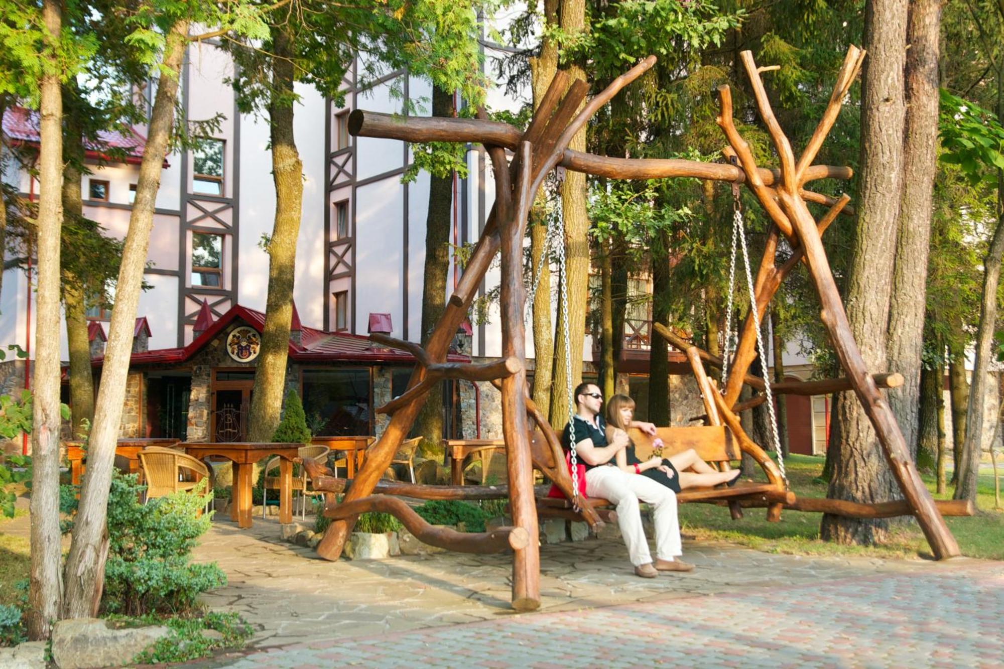 Sherwood Hotel Dovhomosztiszka Kültér fotó