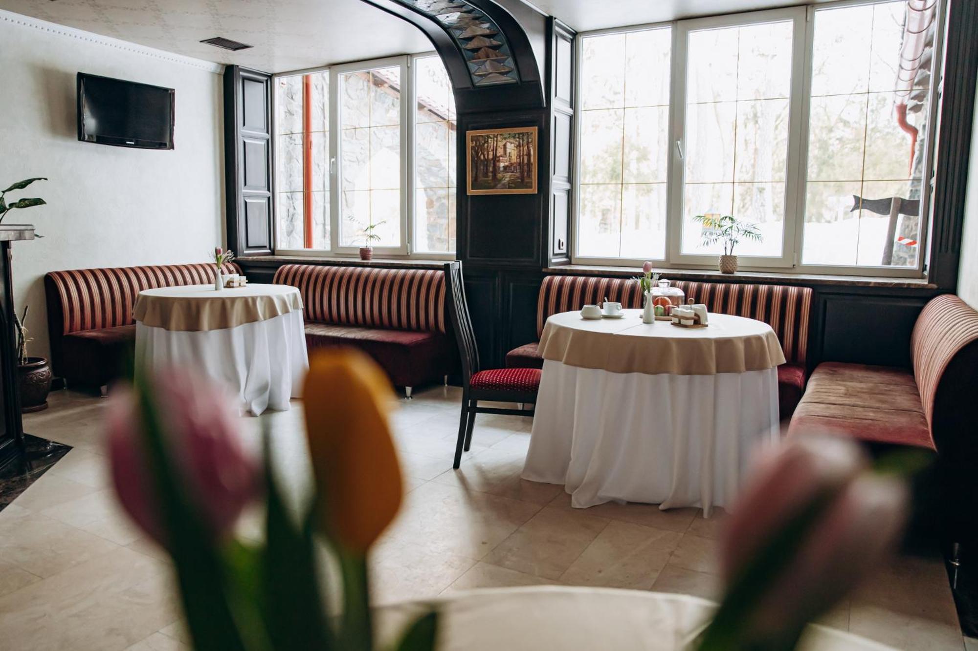 Sherwood Hotel Dovhomosztiszka Kültér fotó