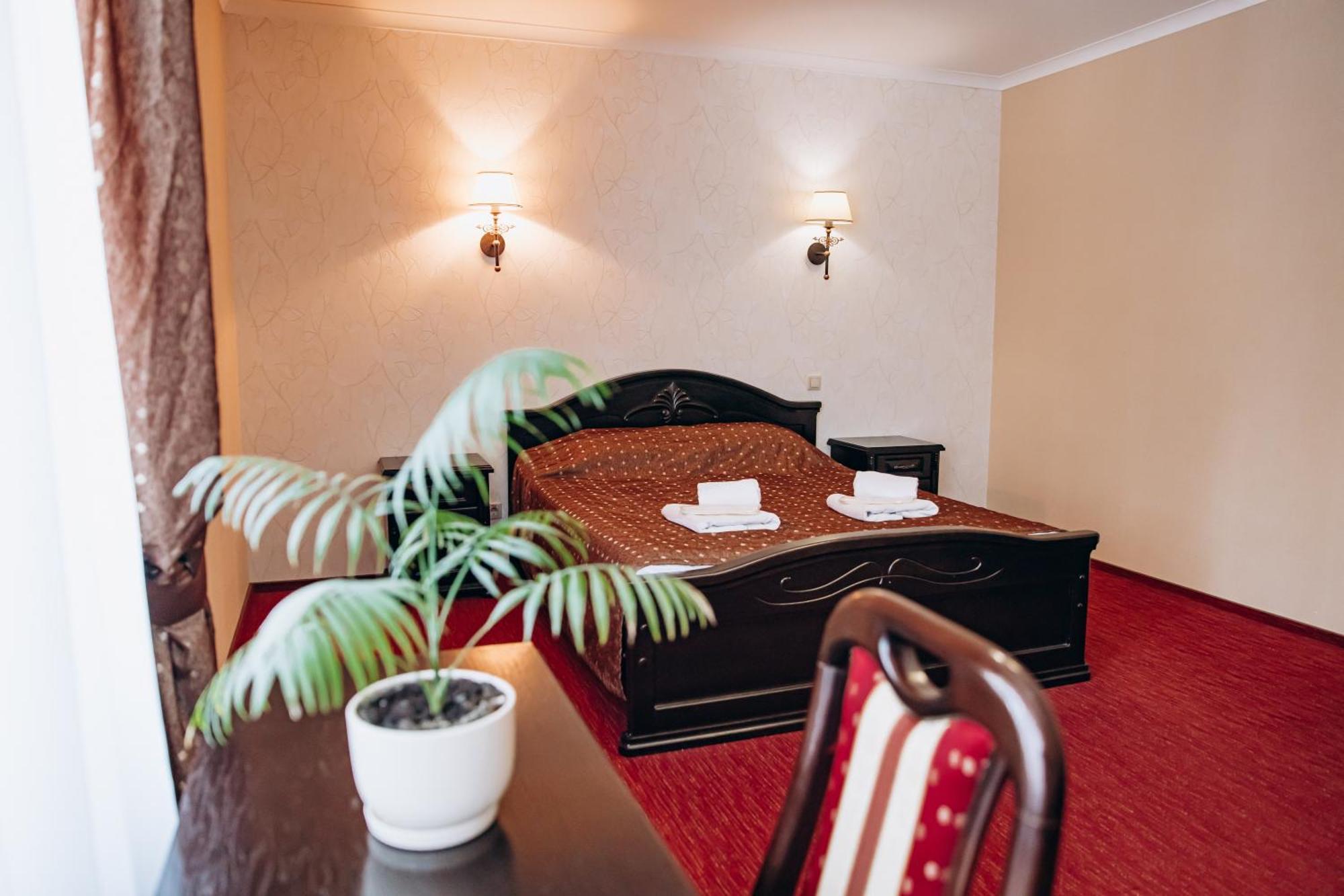 Sherwood Hotel Dovhomosztiszka Kültér fotó